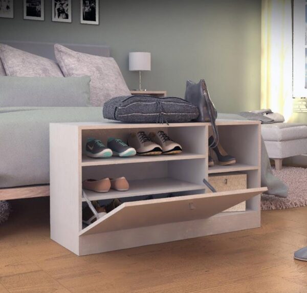 Zapatero pie de cama