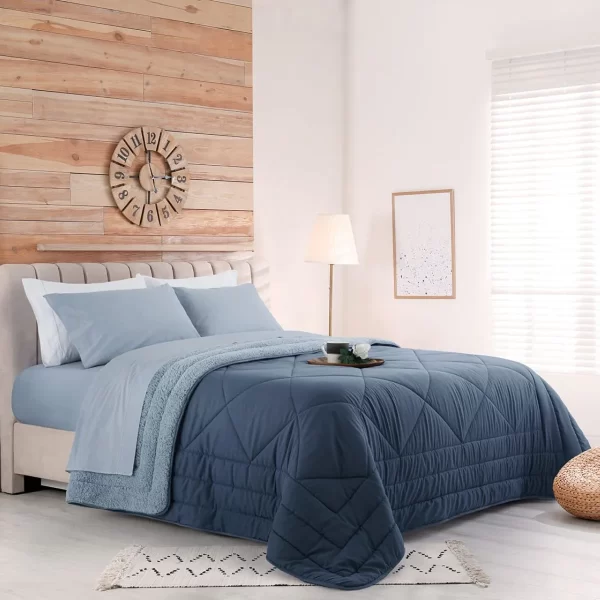 D_NQ_NP_2X_870652-MLA75380832803_032024-F Acolchado Duo Jean Cartier Con Reverso De Corderito King 2 Plazas.