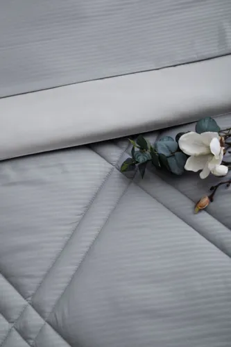 D_NQ_NP_824258-MLA54664840981_032023-O Kit 7 Pz Acolchado King Size Sabanas Fundas Jean Cartier1 plaza y 1/2.