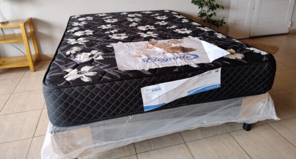 WhatsApp Image 2025-05-26 at 17.17.45 Conjunto sommier Soñado - Todas las medidas - Resortes.