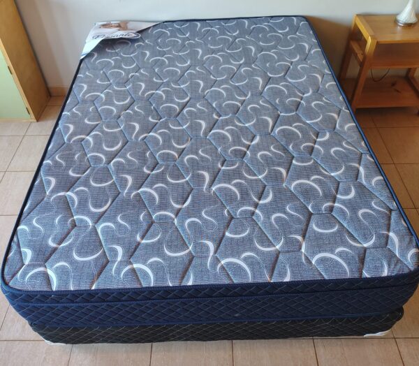 WhatsApp Image 2025-07-08 at 11.01.13 (2) Conjunto sommier Balance - Todas las medidas - Espuma alta densidad.