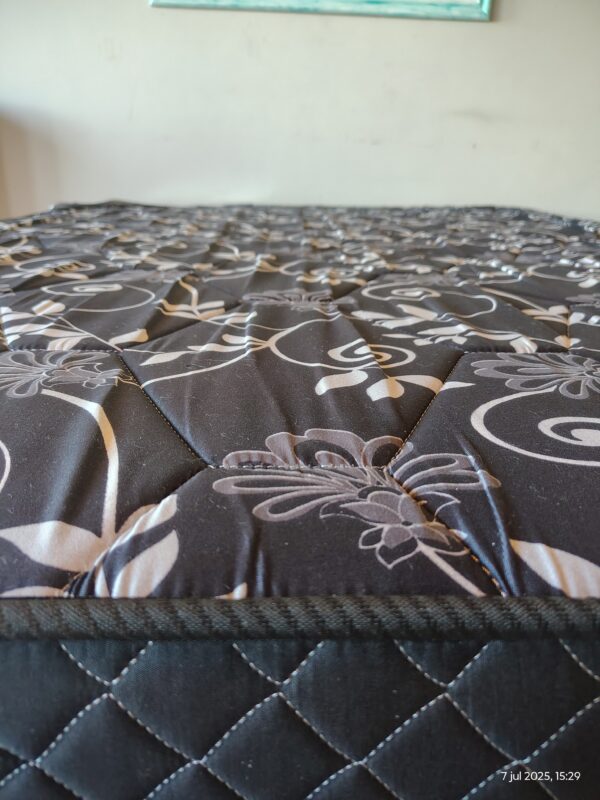 WhatsApp Image 2025-07-08 at 11.01.24 (3) Conjunto sommier Mistral - Todas las medidas - Espuma alta densidad.