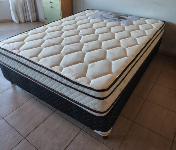 Conjunto sommier Euro Jackard - 2 plazas - Espuma alta densidad.