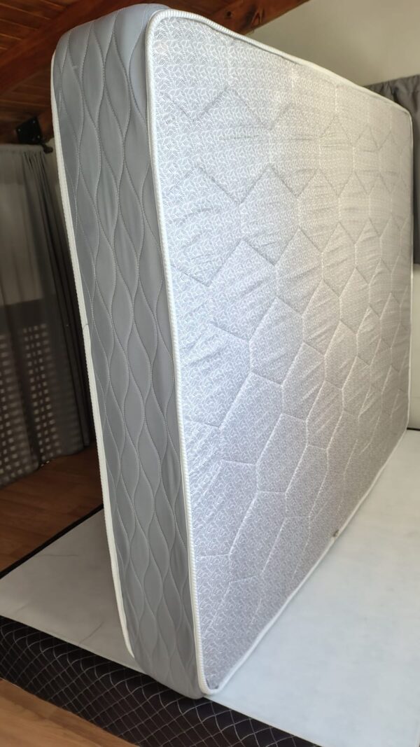 13. Conjunto Sommier Super Confort 140x190 - Espuma densidad media.