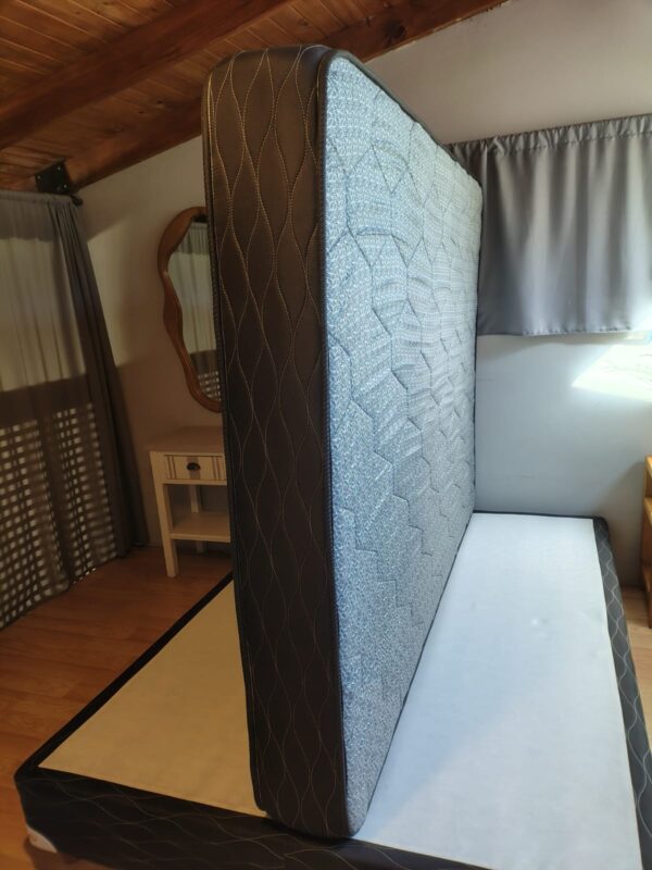 Conjunto Sommier Mistral 140×190 – Espuma densidad media (color gris)