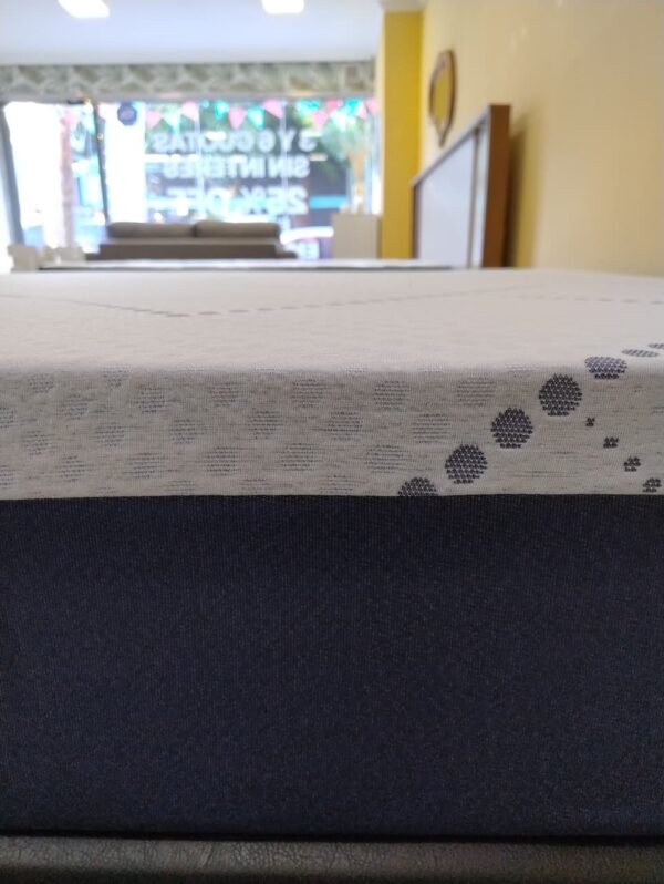 16. Conjunto Sommier Luxury 140x190 - Espuma alta densidad ( Espuma combinada )