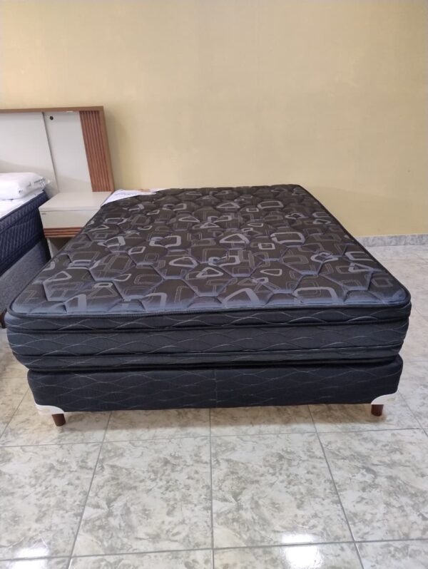 1. Conjunto sommier Euro Jackard 140x190 - espuma alta densidad (color negro)