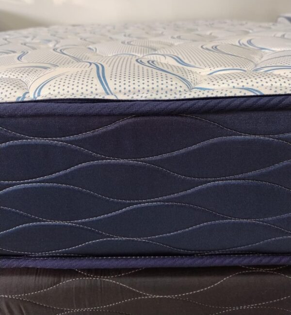 11. Conjunto Sommier Imperial 140x190 - espuma alta densidad ( Color blanco-azul )