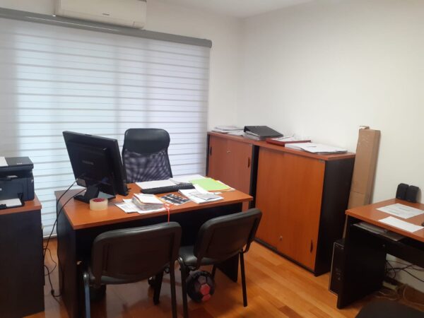 Cortinas zebra o eclipse.